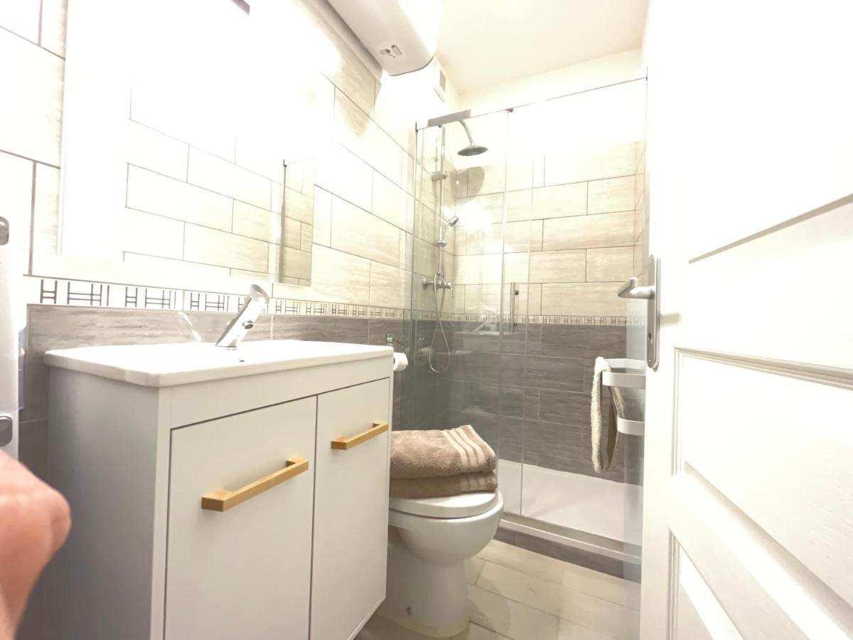 Le Montgy - Studio Tout Confort A Royat National N1 Екстер'єр фото